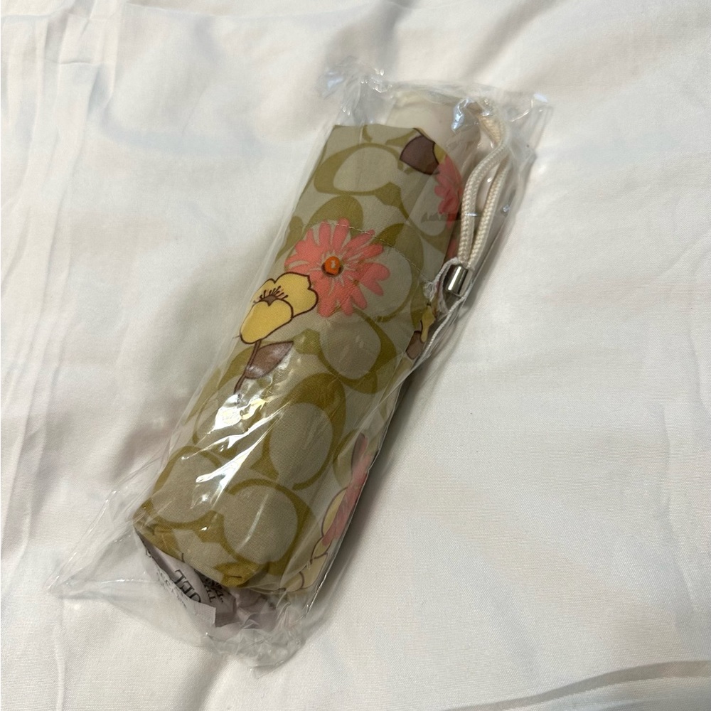 NWT Coach Mini Umbrella In Signature Floral Cluster Print - Picture 4 of 4